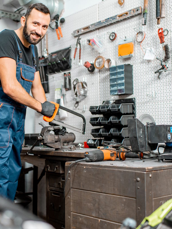 Logo & Branding for Tradies